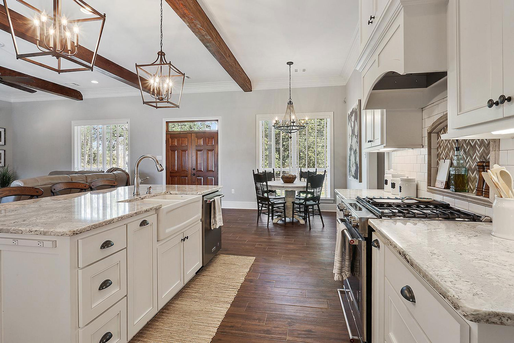 Custom Kitchen Cabinetry